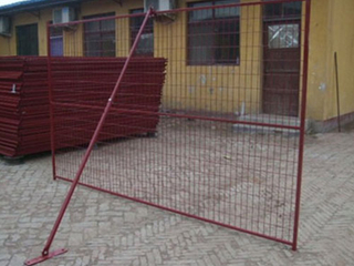 Canada PVC Painting Powered Coated Welded Wire Mesh Temporary Fencing